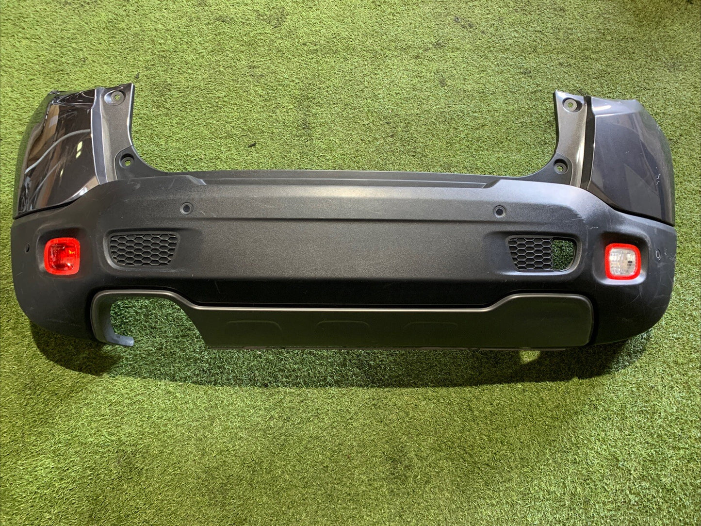 PARAURTI POSTERIORE CON SENSORI DI PARCHEGGIO JEEP RENEGADE 