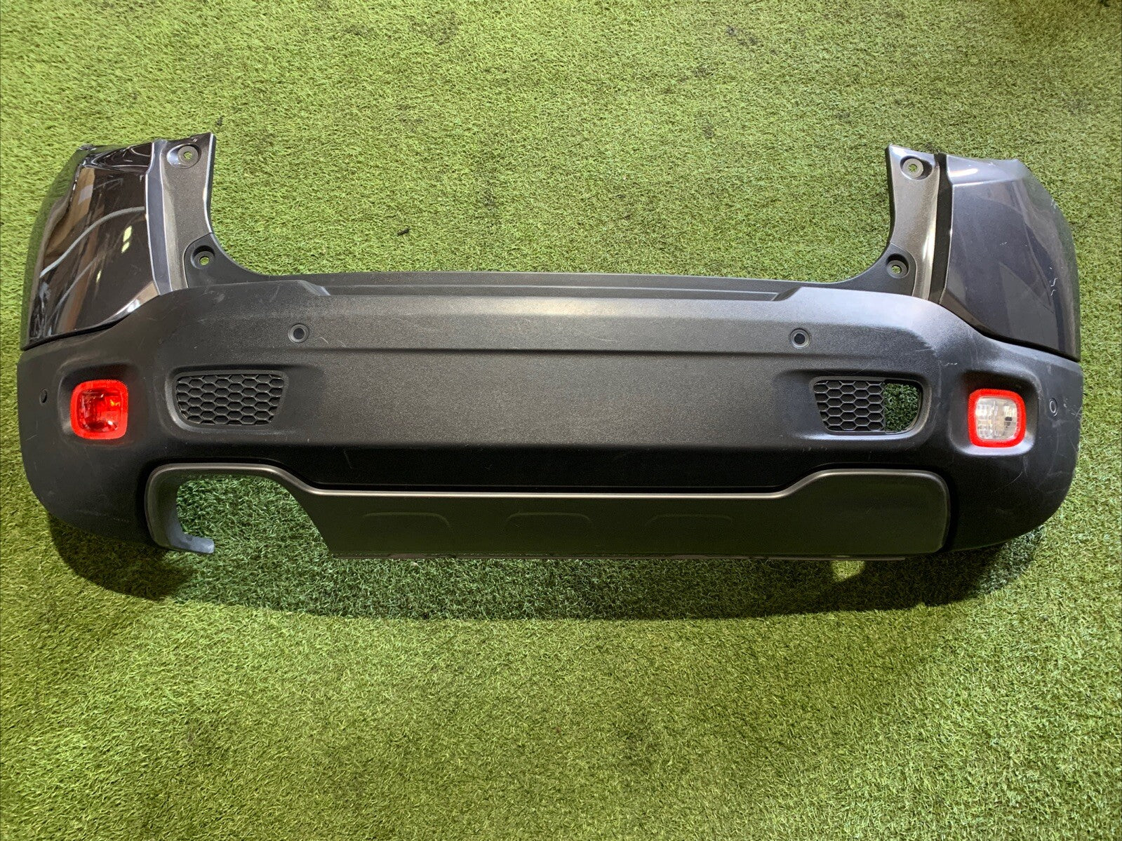 PARAURTI POSTERIORE CON SENSORI DI PARCHEGGIO JEEP RENEGADE 