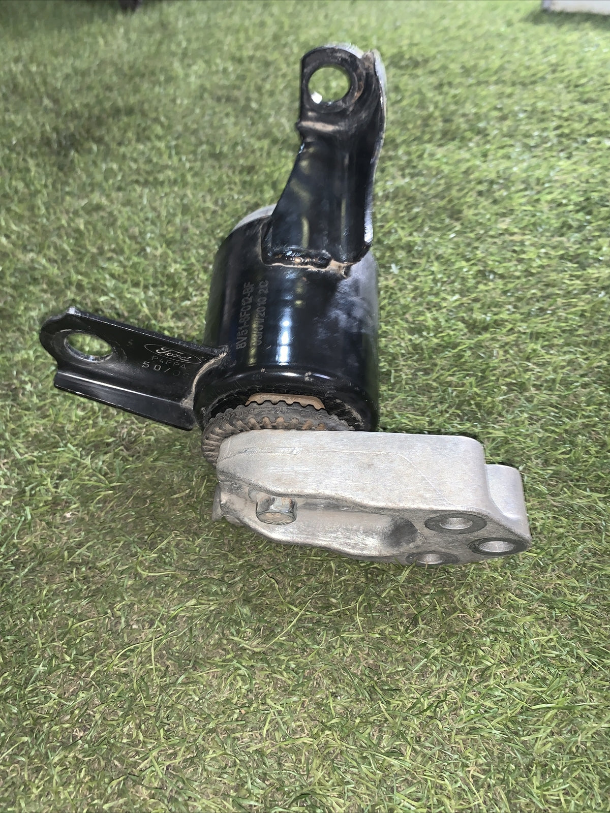 8V51-6F012-BF SUPPORTO MOTORE FORD FIESTA 6 VI (2008-2017) 1.4