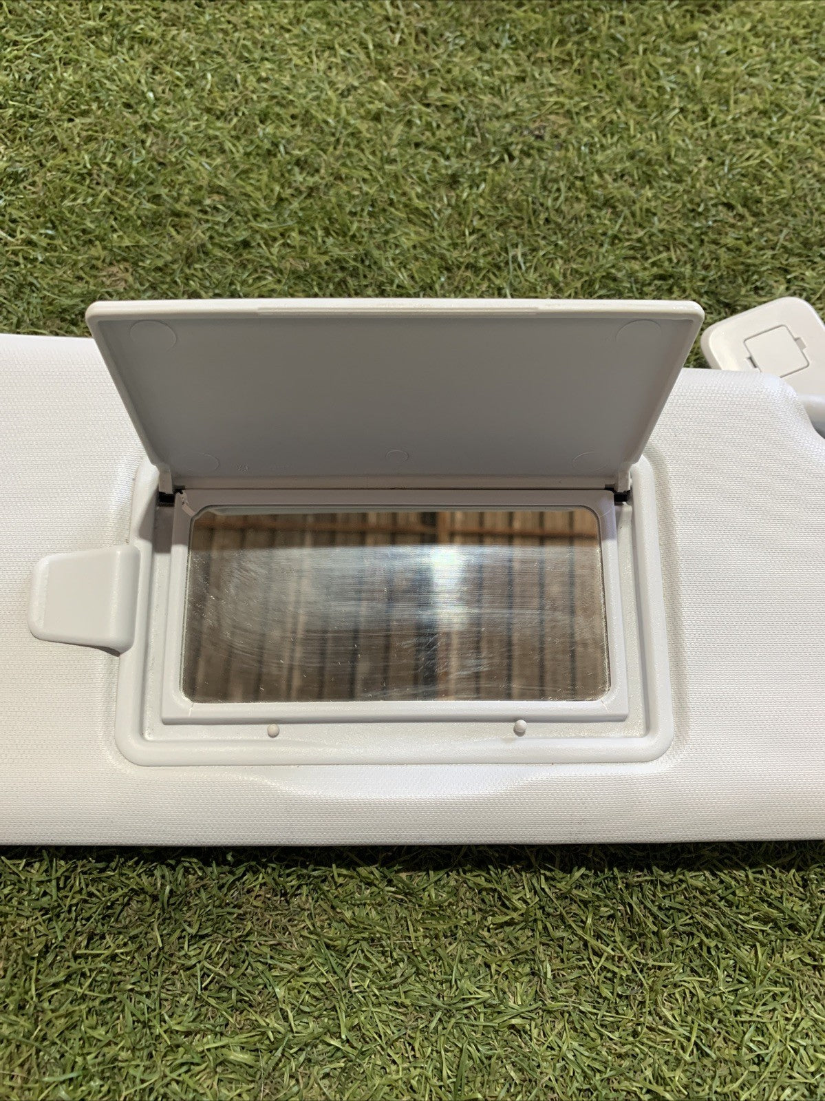 Aletta Parasole Destra Peugeot 208 2017 1619396180