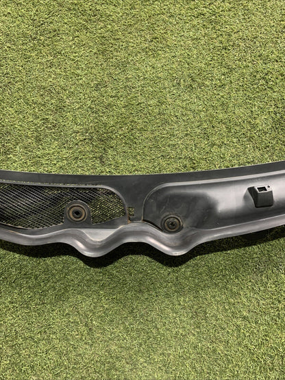 Gocciolatoio Parabrezza Mercedes Classe C220 W204 Berlina A2048300013