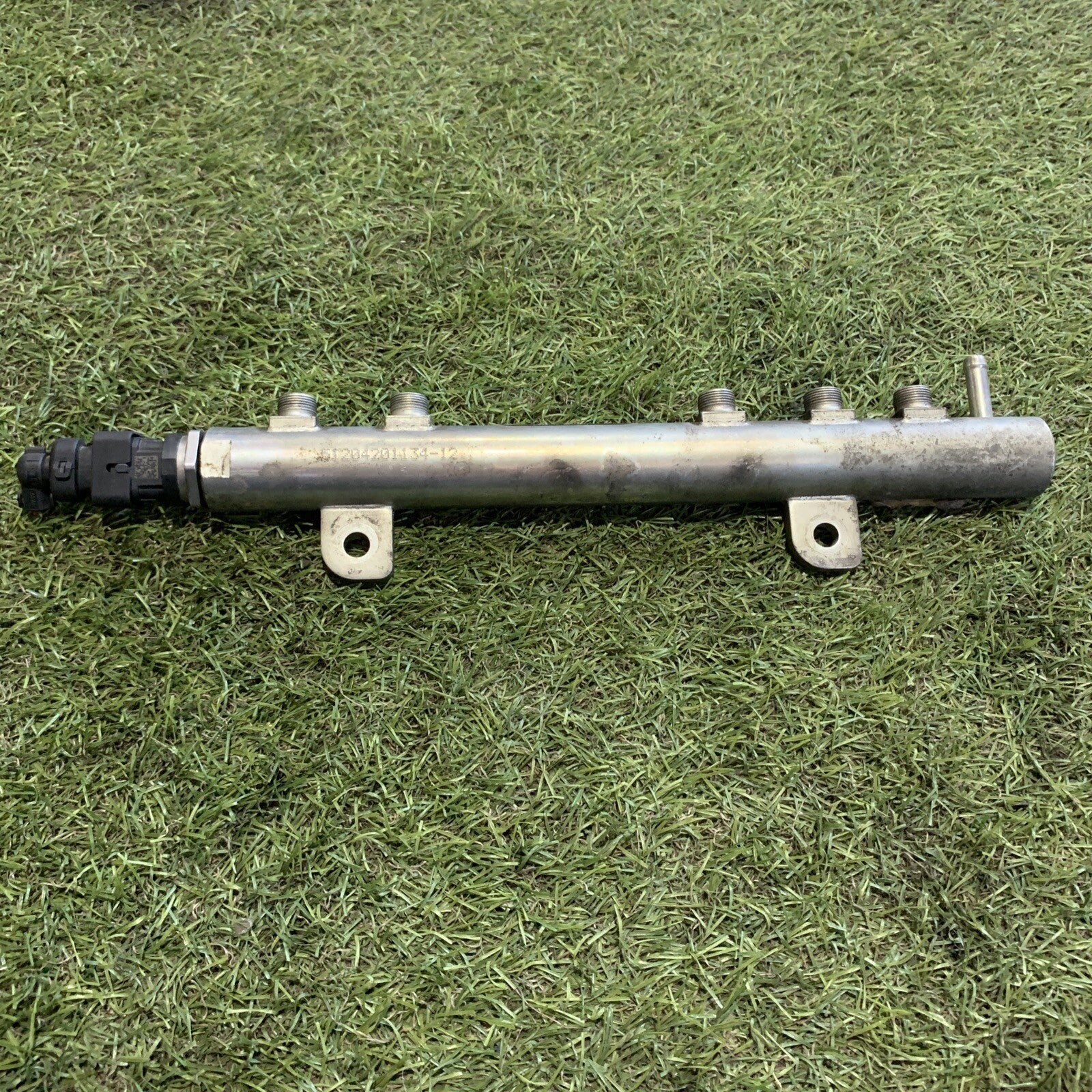 FLAUTO INIEZIONE GRANDE PUNTO OPEL CORSA  FIAT PANDA1.3 MJT0445214086 55200517(2