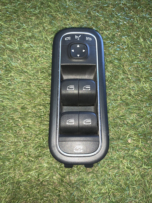 Pulsantiera Alzavetri anteriore sinistra Mercedes W177 A1777203302