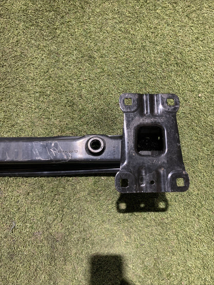 TRAVERSA PARAURTI POSTERIORE PER AUDI Q2 Serie (GAB) 81A807309A (16>)