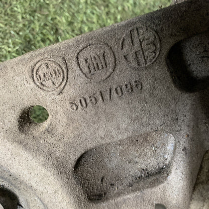 50517095 BRACCIO MONTANTE MOZZO FUSELLO POSTERIORE DX ALFA ROMEO GIULIETTA