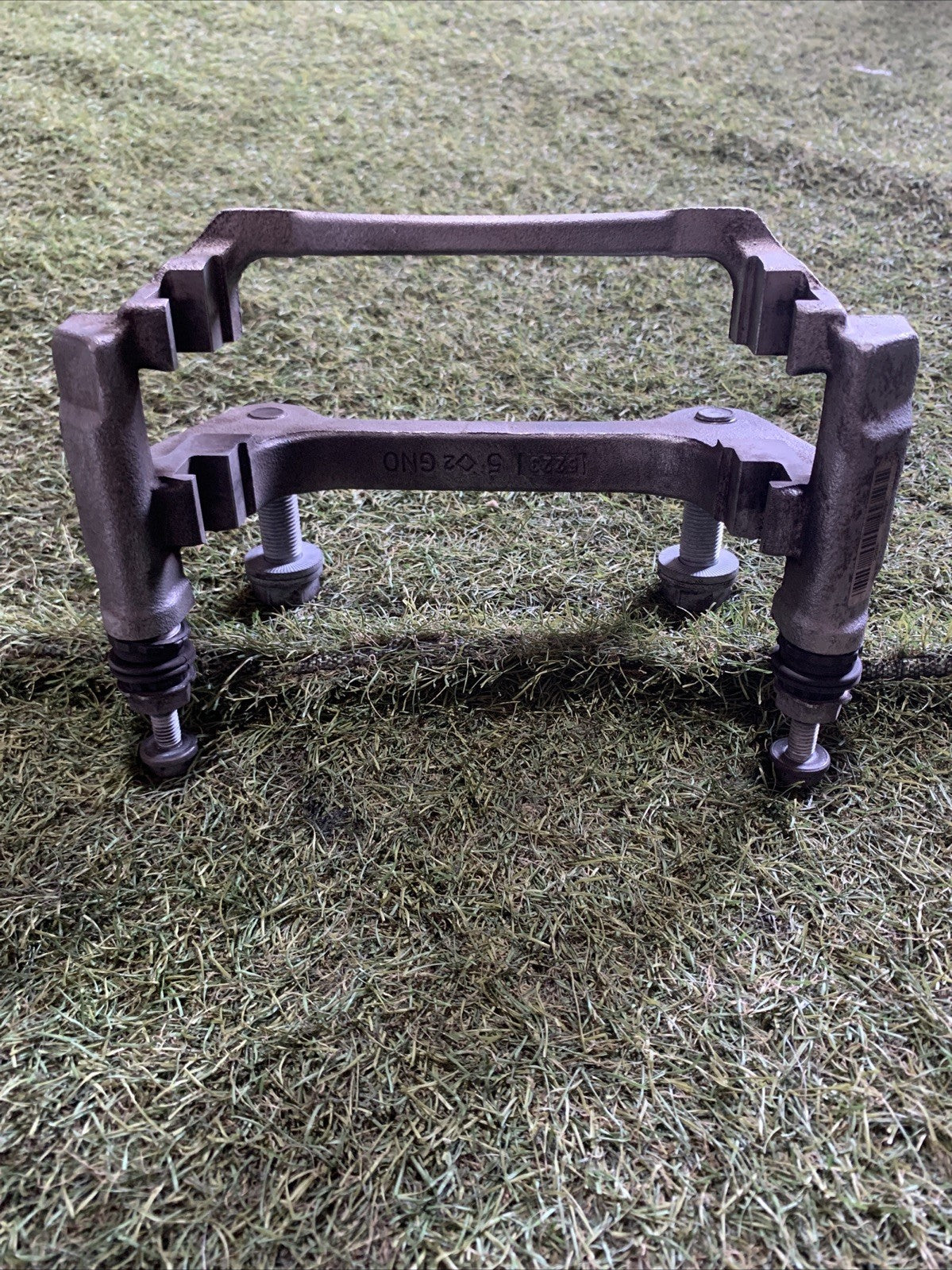 PORTA PINZA ANTERIORE DESTRA VOLKSWAGEN TIGUAN 2023 1.5 BENZINA  8V0615126A