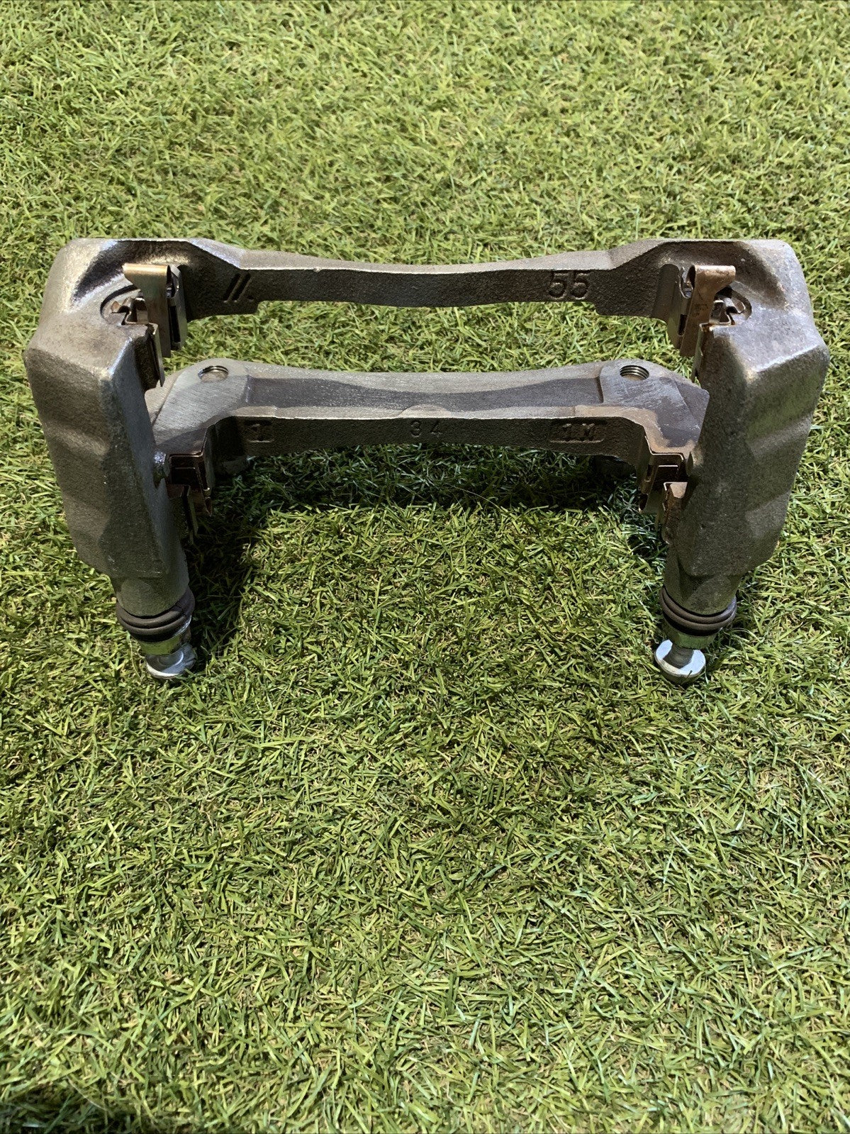 Supporto Porta Pinza Freno Anteriore Sinistra Toyota Rav 4 2019 2.5 Hybrid 