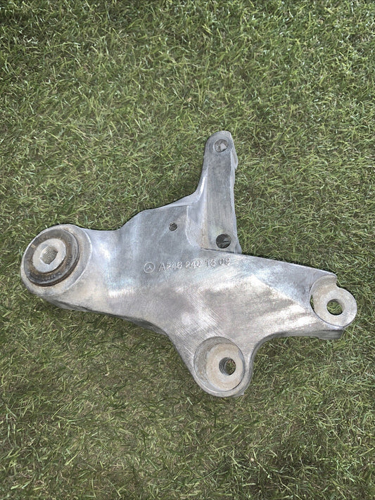 Mercedes W176 W246 Supporto Motore  Superiore Staffa Montaggio