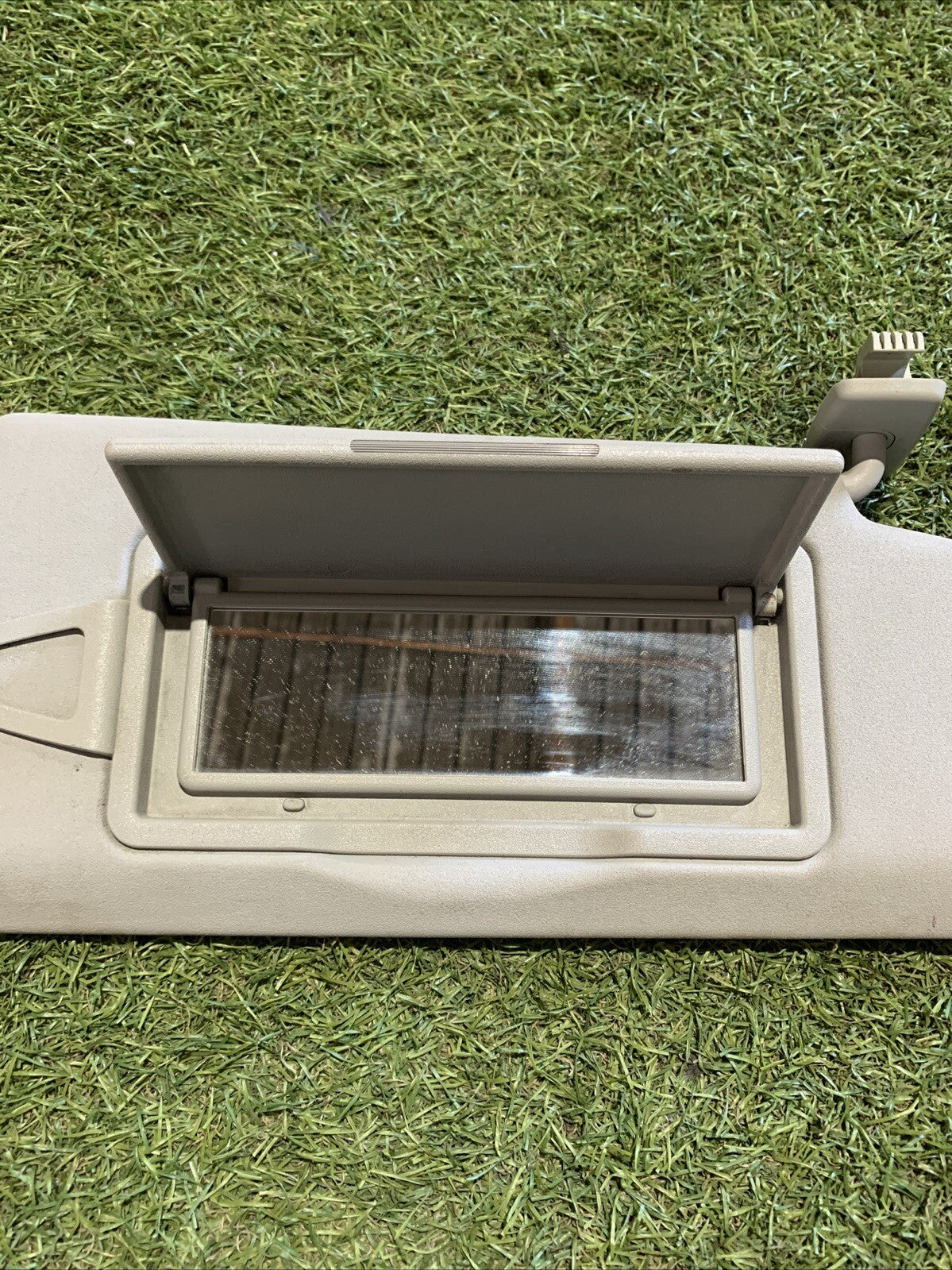 Aletta Parasole Destra Mercedes Classe C 220 Dal 2008 A2048102210