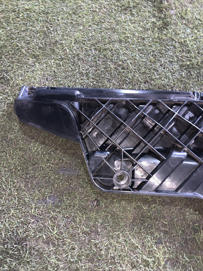 Piastra fissaggio staffa centrale paraurti posteriore AUDI Q7 4M0807329 2016