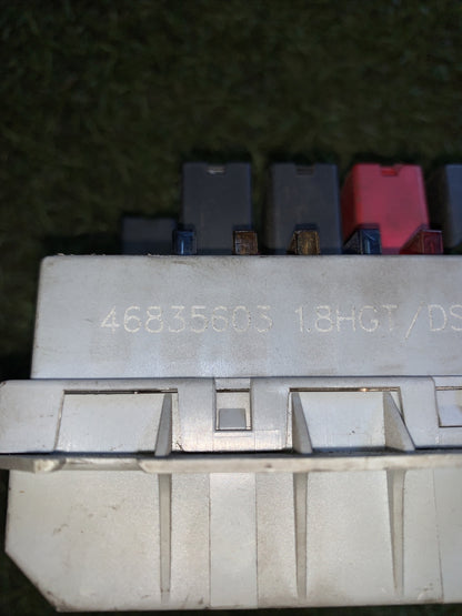 46835603 CENTRALINA PORTAFUSIBILI FUSIBILIERA FIAT PUNTO (188) 1.3 (2003\2007)