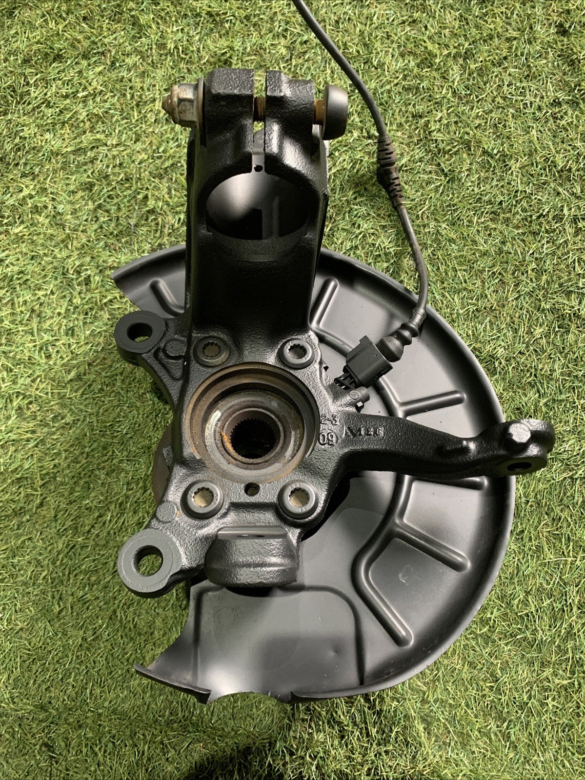 MOZZO MONTANTE FUSELLO ANTERIORE DESTRO VOLKSWAGEN GOLF 6 2009 2.0 DIESEL