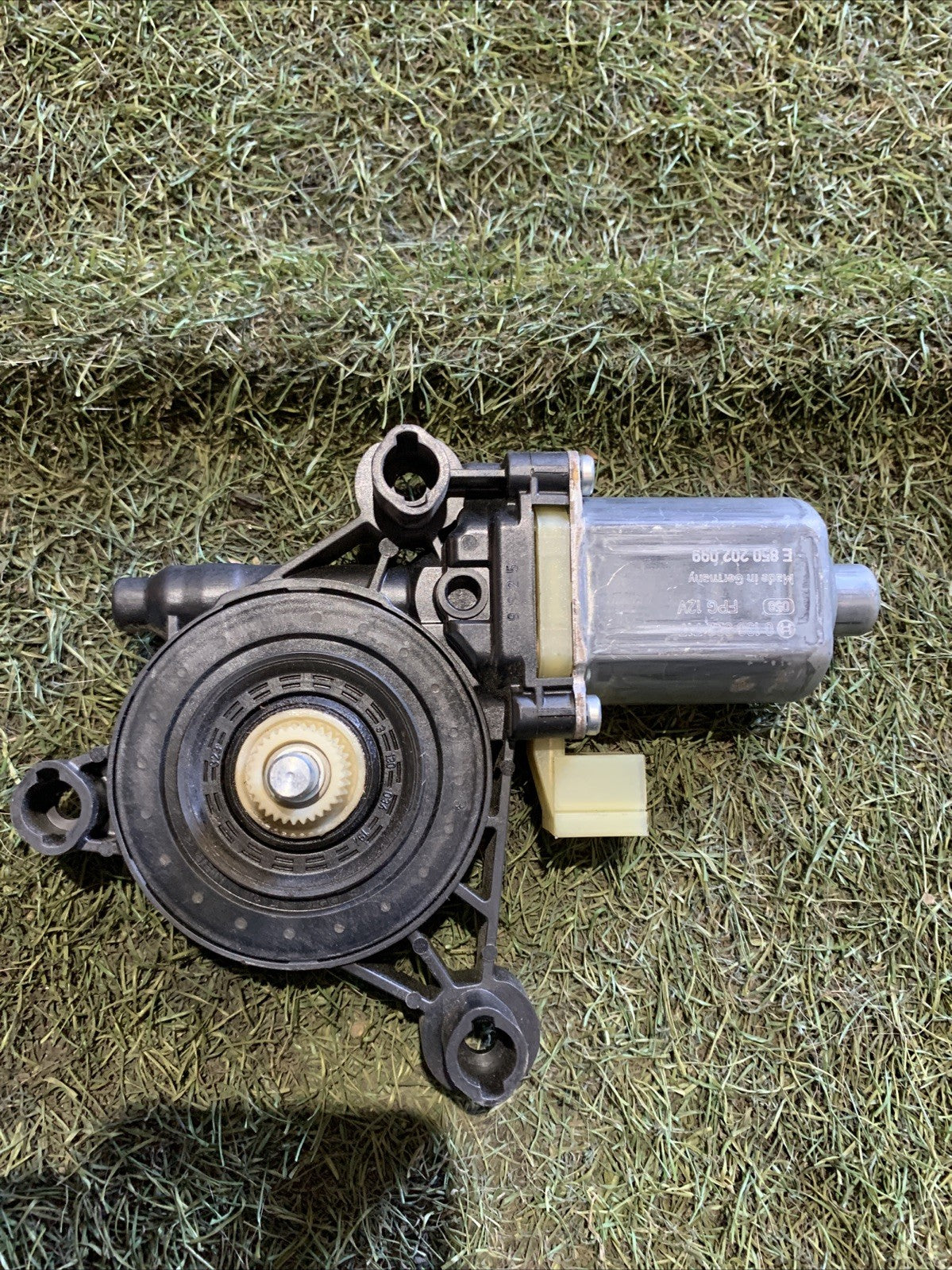 MOTORINO ALZAVETRO ANTERIORE DESTRA PER AUDI A3 Serie (8V1) 5Q0959801B