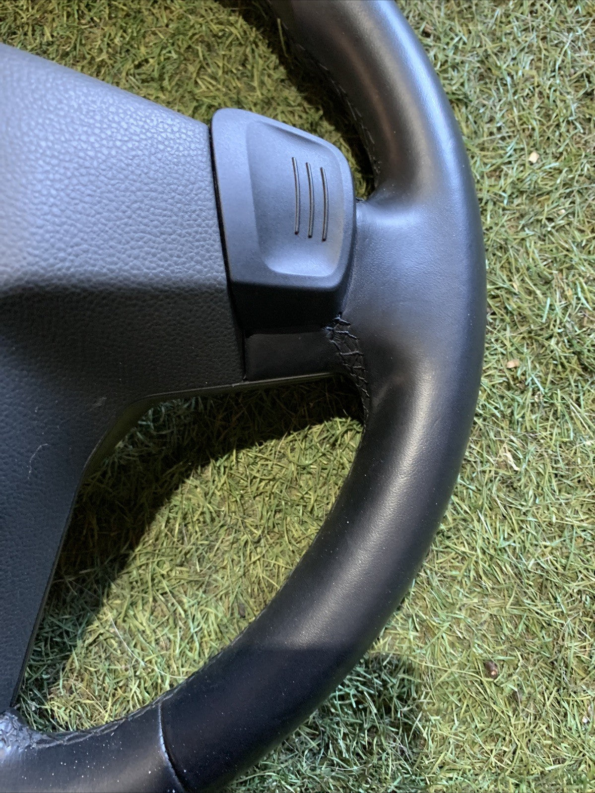 Volante In Pelle Multifunzione Volkswagen T-roc 2023 2G0419089 (2)