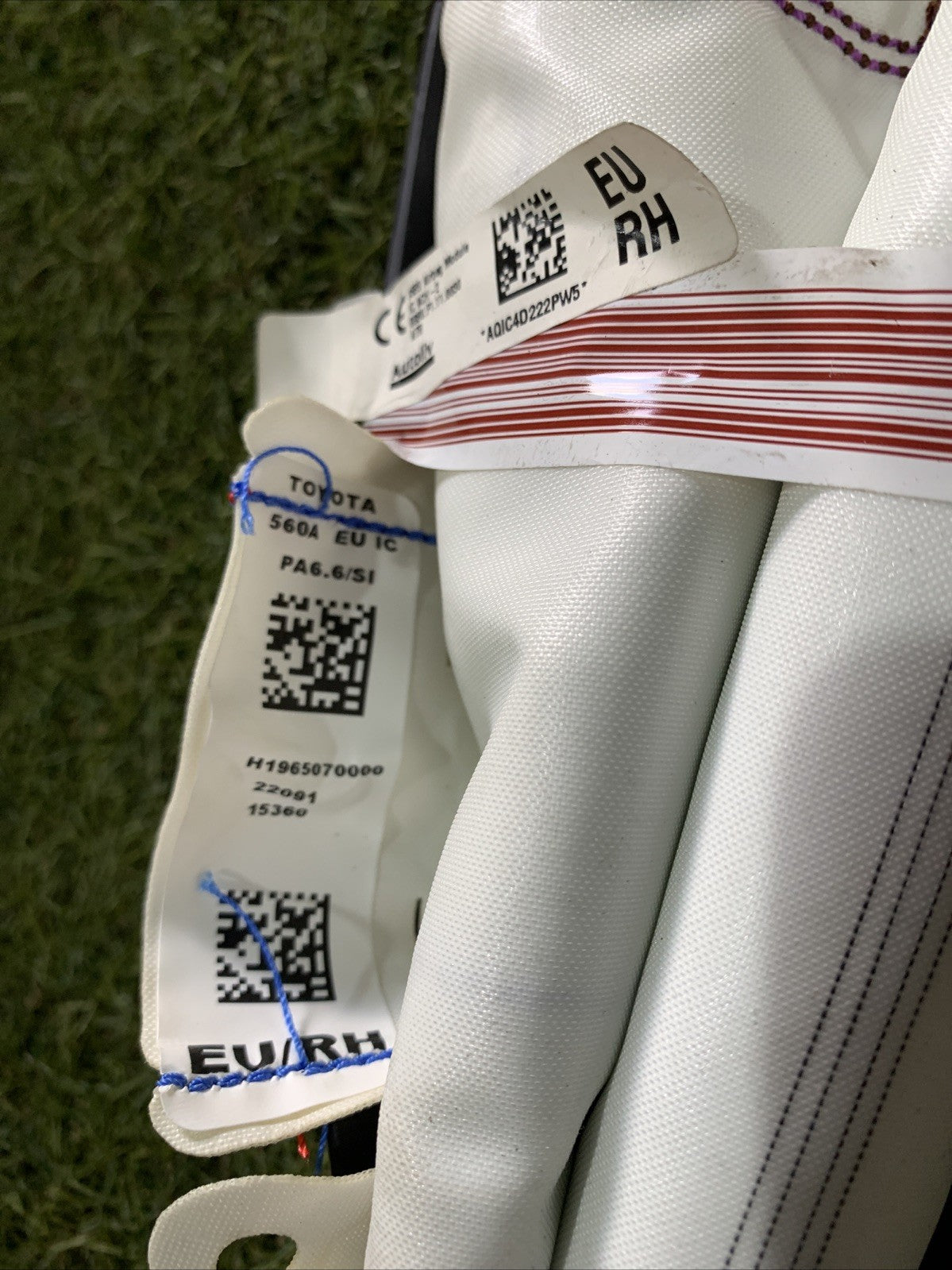 AIRBAG A TENDINA DESTRO DX PER TOYOTA C-HR Ibrida 62170F4010 (16 23) (2)