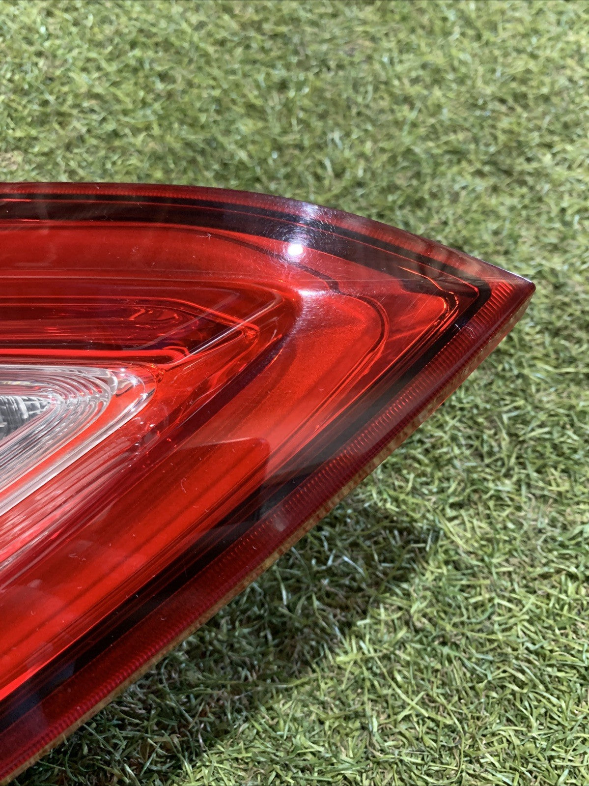 20680104 FANALE STOP INTERNO LED POSTERIORE SINISTRO MASERATI LEVANTE