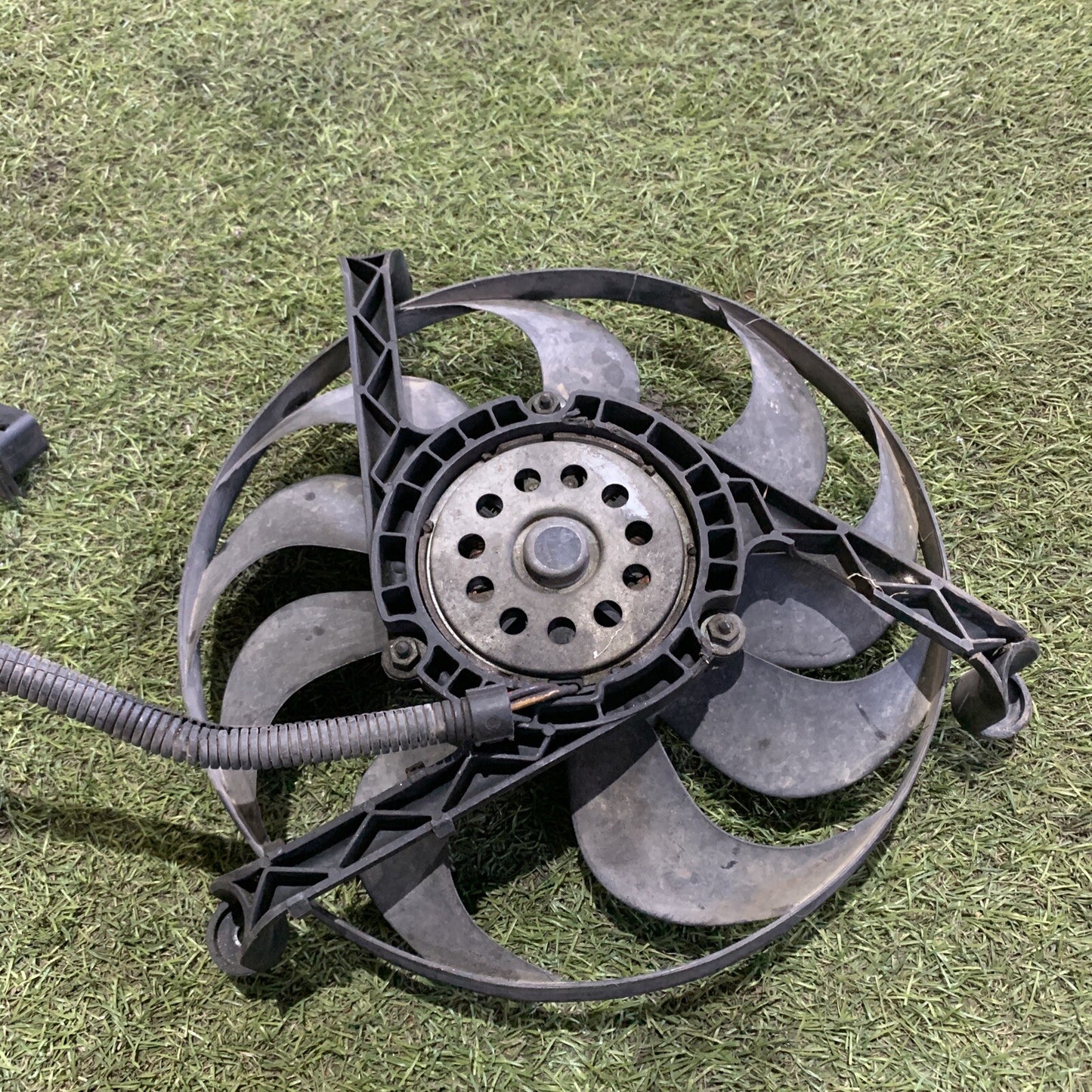 1J0121206D ELETTROVENTOLA AUDI TT COUPE' (2003) 1.8 B