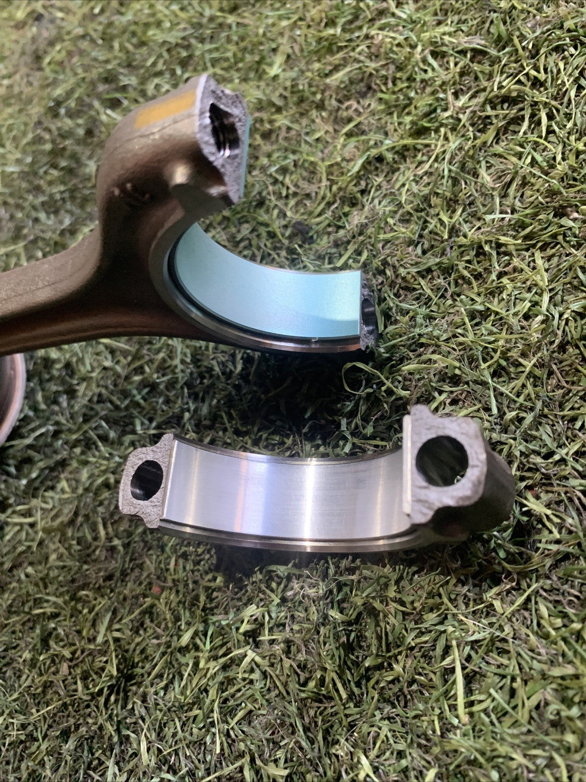 Pistone Motore Volkswagen Polo 2024 1.0 benzina DKL 04C107065AT (1)