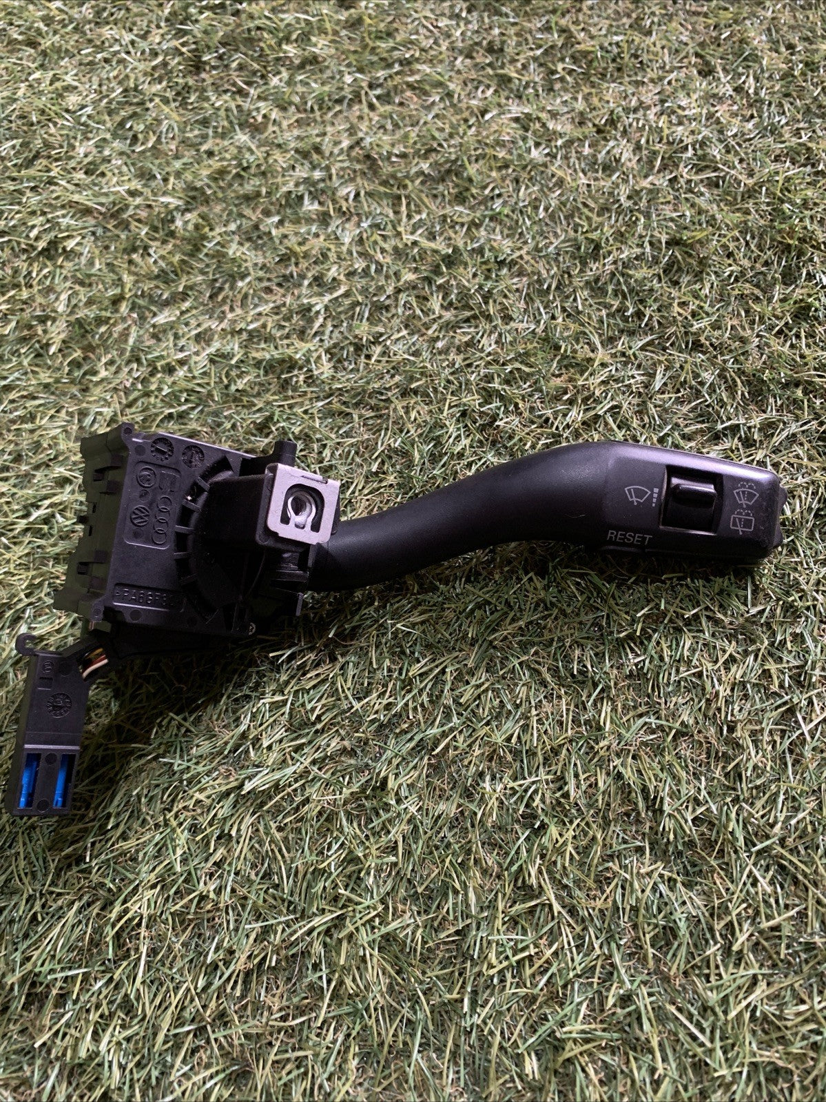 DEVIOLUCI DESTRO PER AUDI A3 Serie (8P1) 8P0953519A (05>08)
