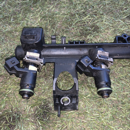 8200604620 TUBO INIEZIONE CON SERIE INIETTORI BENZINA RENAULT CLIO 1.2 3 SERIE