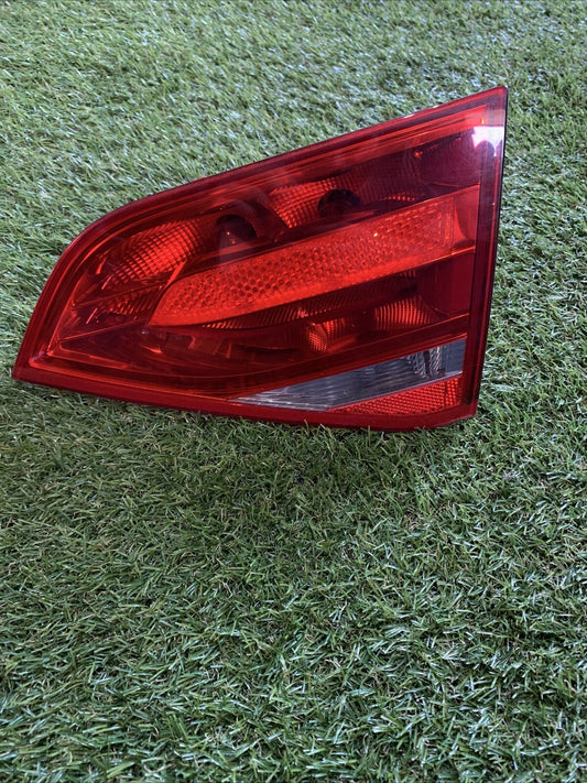 8K0945094D FARO FANALE POSTERIORE DESTRO PARTE INTERNA AUDI A4 2010 BERLINA