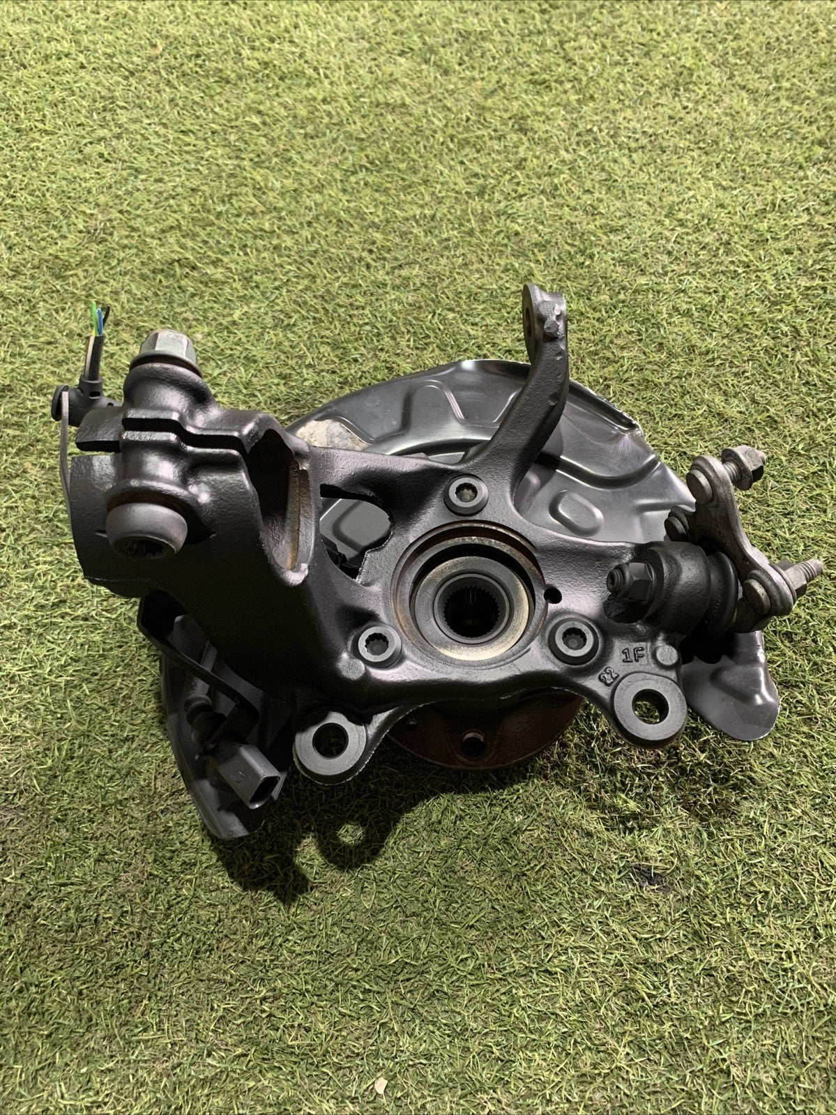 Mozzo Montante Fusello Anteriore Destro Volkswagen T-Roc 2023 1.0 Benzina