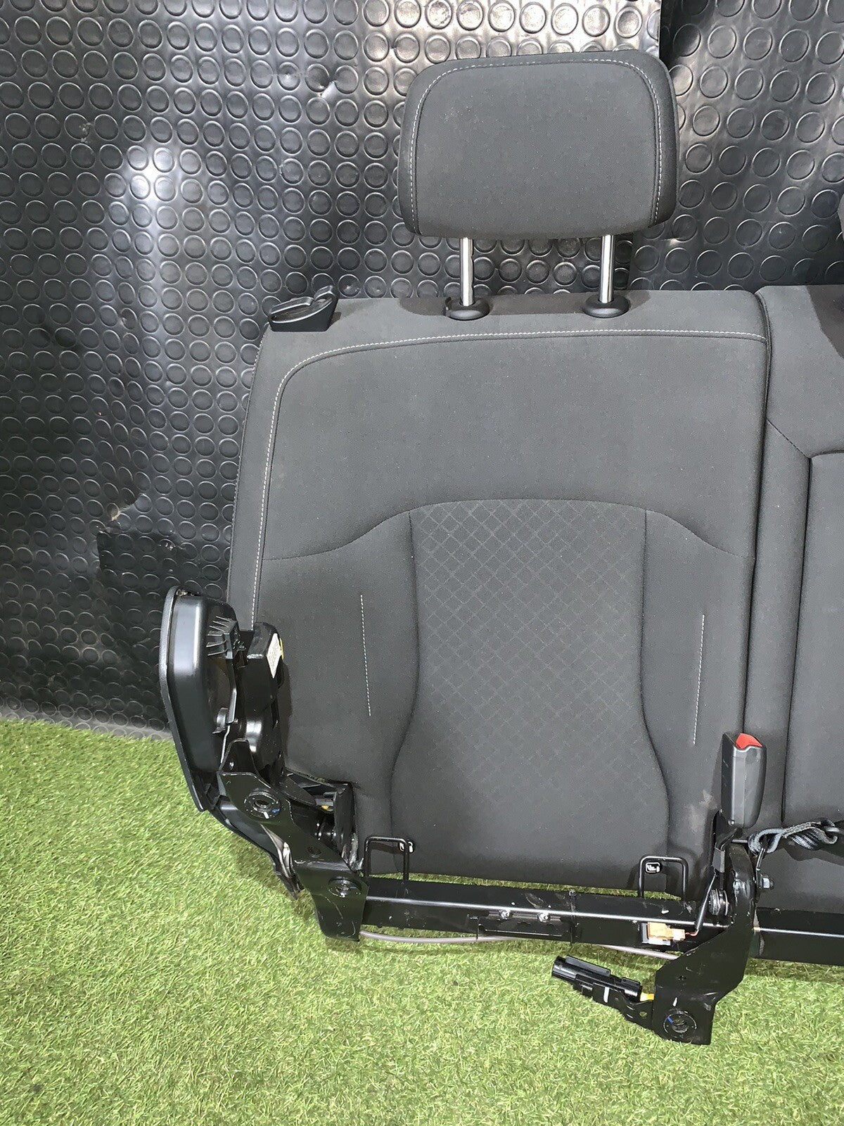 Schienale Sedile Posteriore Destro Kia Sportage 2023