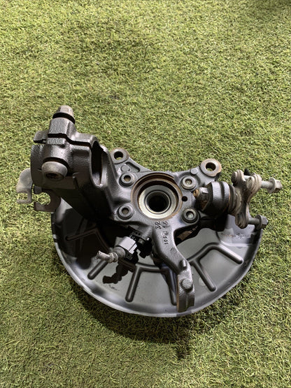 Mozzo Montante Fusello Anteriore Sinistro Audi Q3 8UB 2014-2018 2.0 Diesel