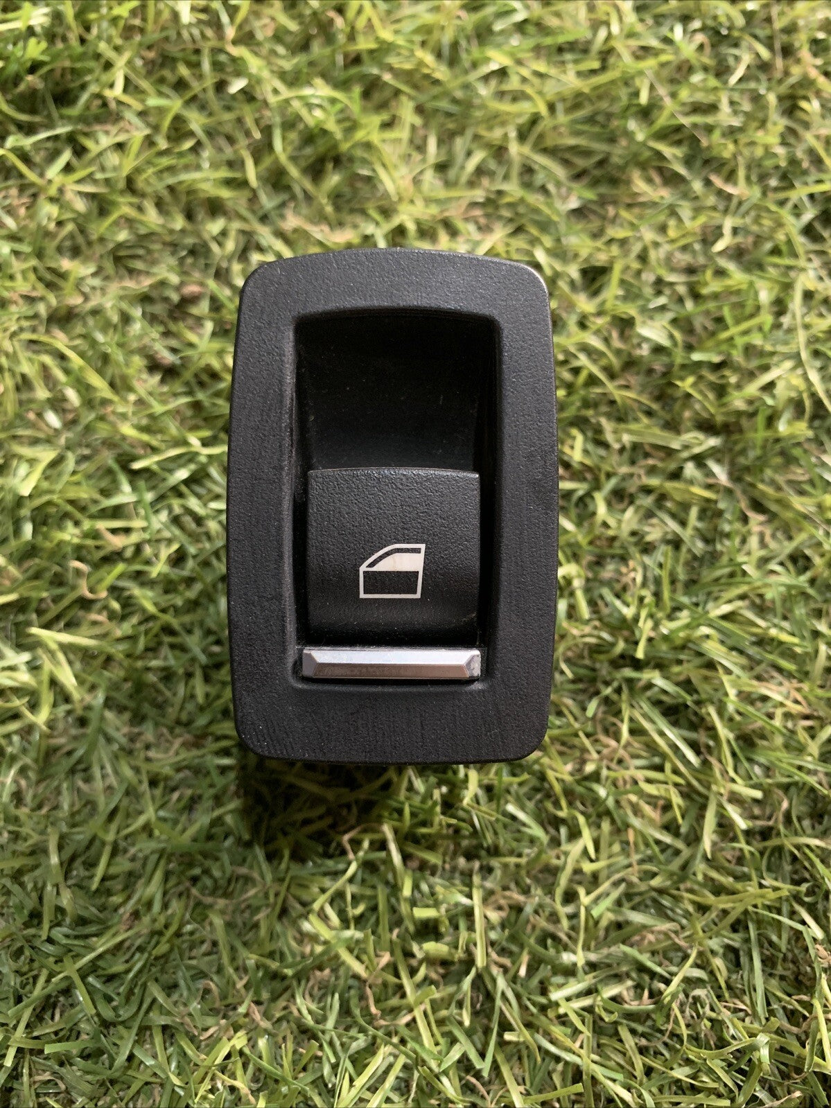 9361936-01 PULSANTE ALZAVETRO PORTA POSTERIORE DESTRO BMW X4 2016