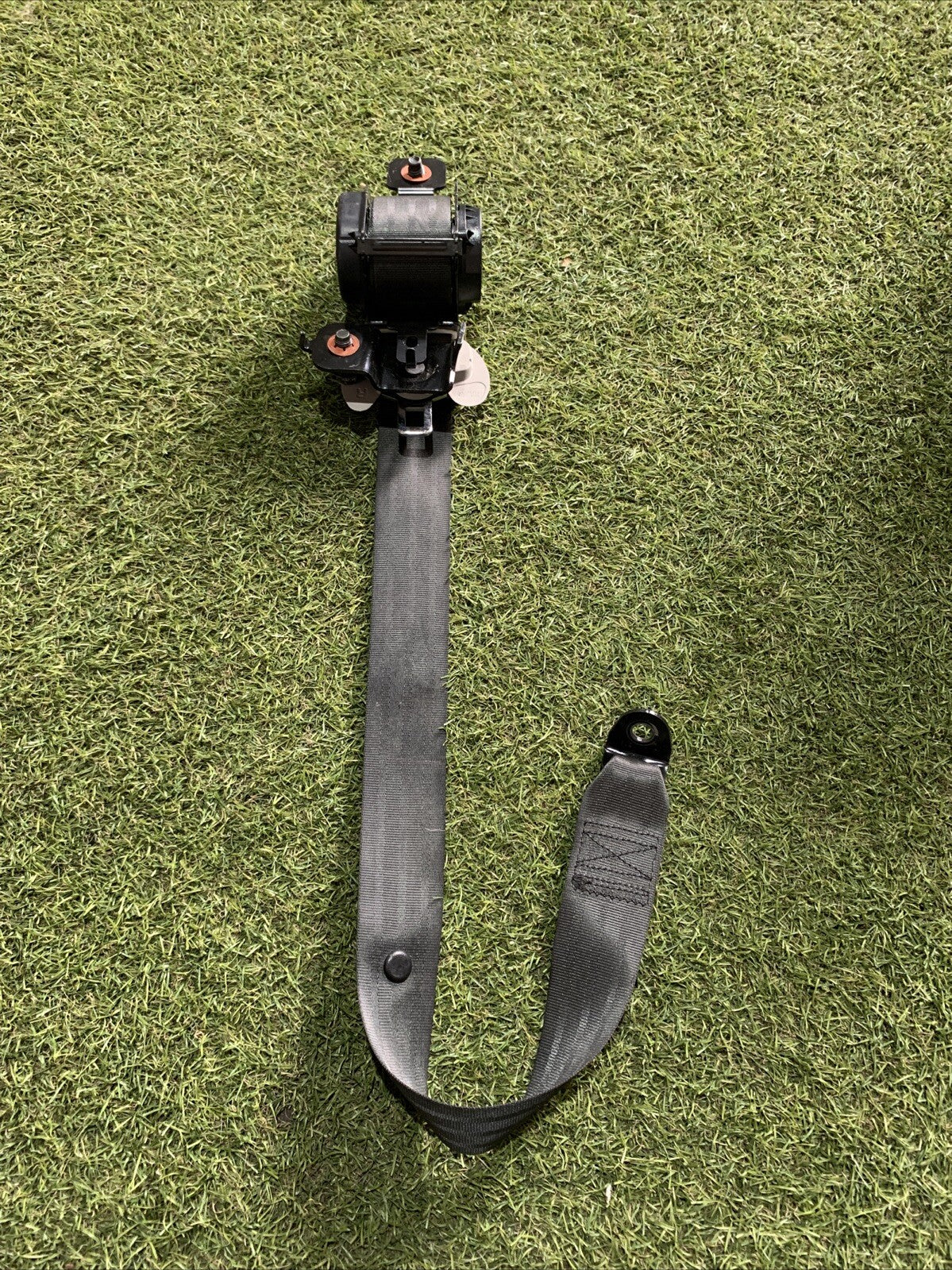 CINTURA DI SICUREZZA POSTERIORE DX PER KIA Sportage Serie 898203U200ED (10>16)