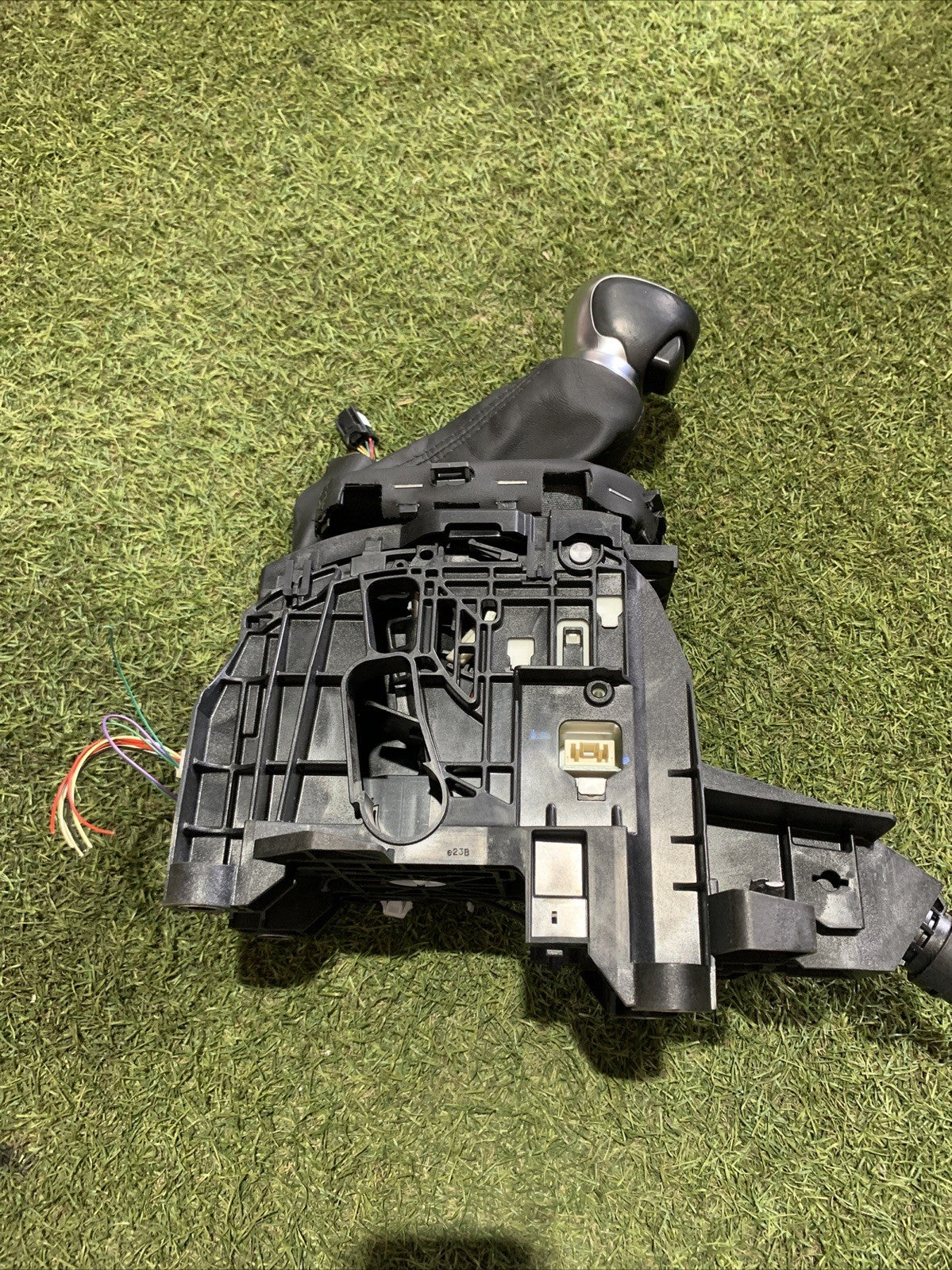 POMELLO LEVA CAMBIO AUTOMATICO TOYOTA C-HR 1.8 HYBRID 75G588-LHD 2018