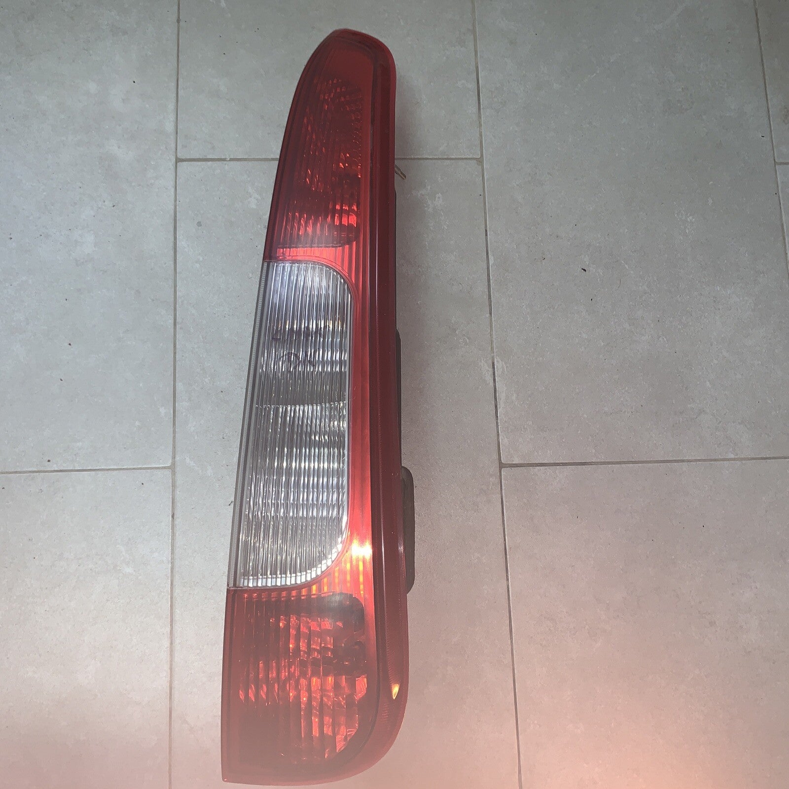 3M51-13A602-AA FANALE STOP POSTERIORE DX FORD FOCUS C-MAX 2SK008723