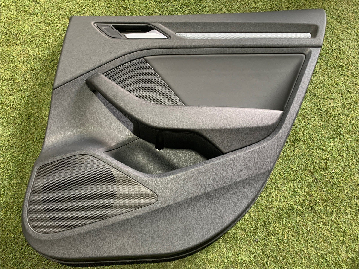 PANNELLO INTERNO PORTIERA POST DX AUDI A3 Serie (8V1) 8V4867306
