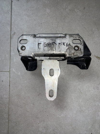 8V51-7M121-AE SUPPORTO MOTORE FORD Fiesta 6° Serie 1.2 BENZINA 2015