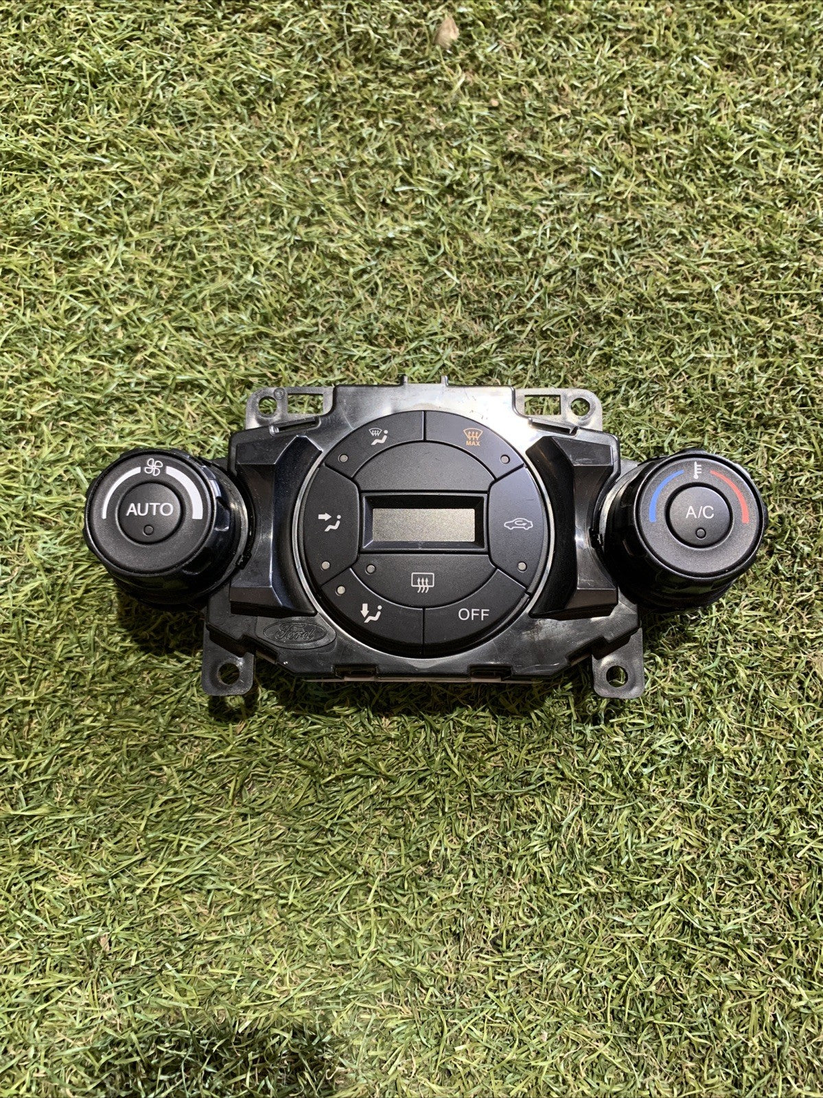 8A6T-18C612-AJ CENTRALINA GRUPPO DI COMANDO CLIMATIZZATORE FORD FIESTA 2010