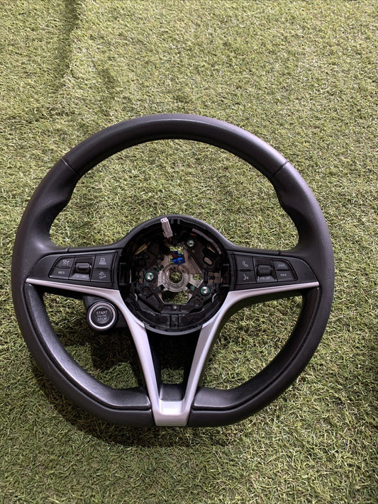 Volante Sterzo Alfa Romeo Stelvio Anno 2019 01561477630 Originale