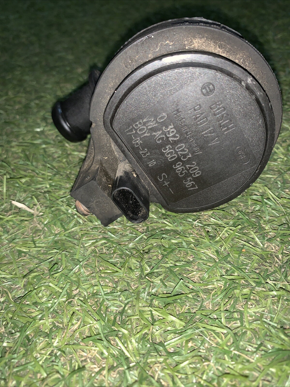 POMPA ACQUA AUSILIARIA PER VOLKSWAGEN Golf 7 Berlina 5G0965567