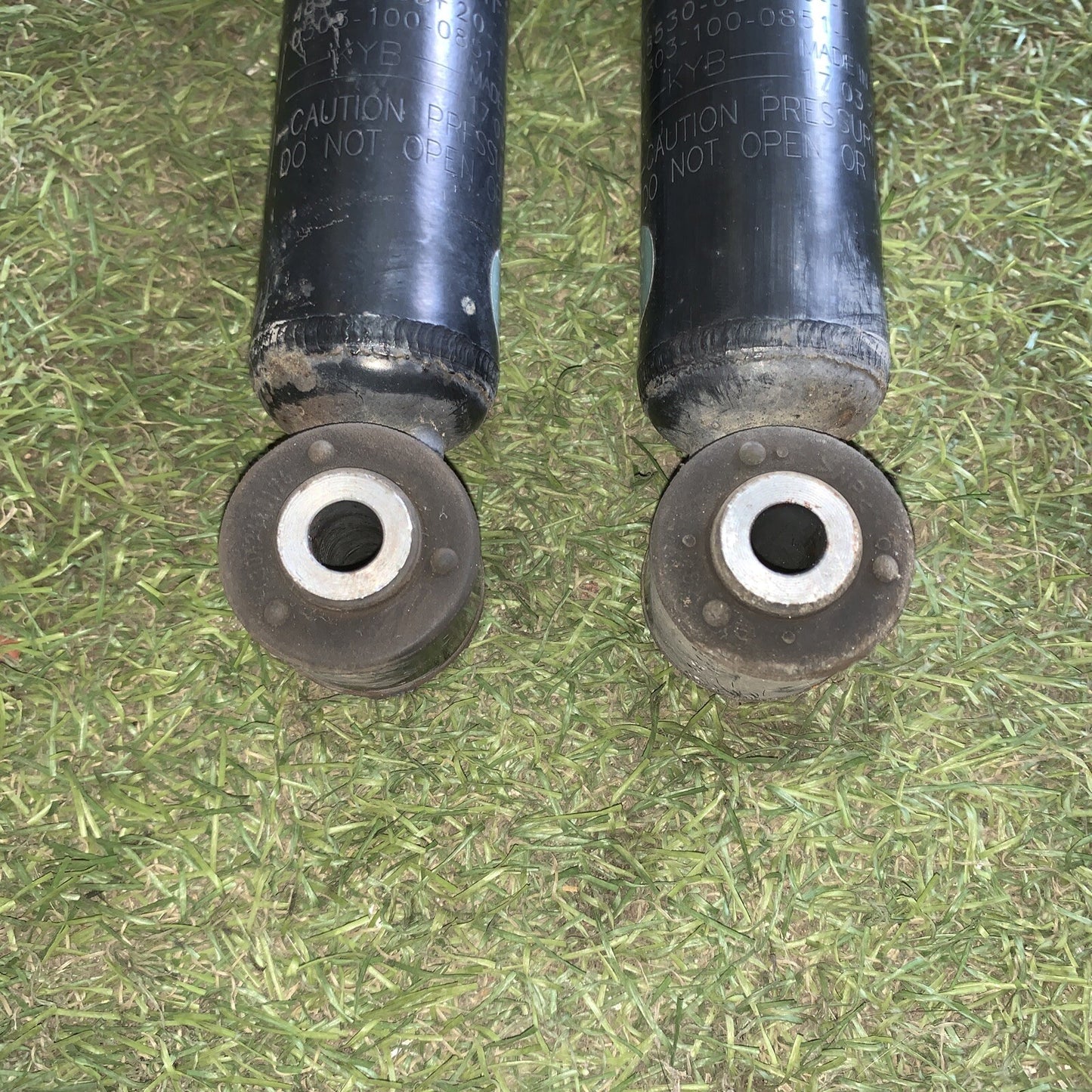 Ammortizzatori Posteriore Toyota Yaris 2017-2021 48530-0DF20