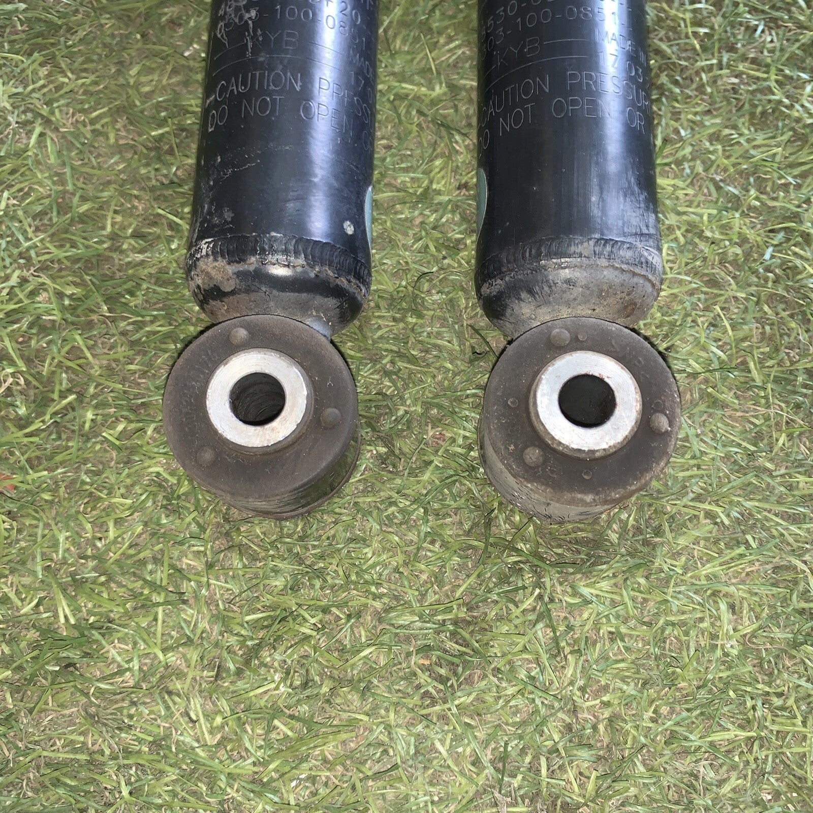 Ammortizzatori Posteriore Toyota Yaris 2017-2021 48530-0DF20