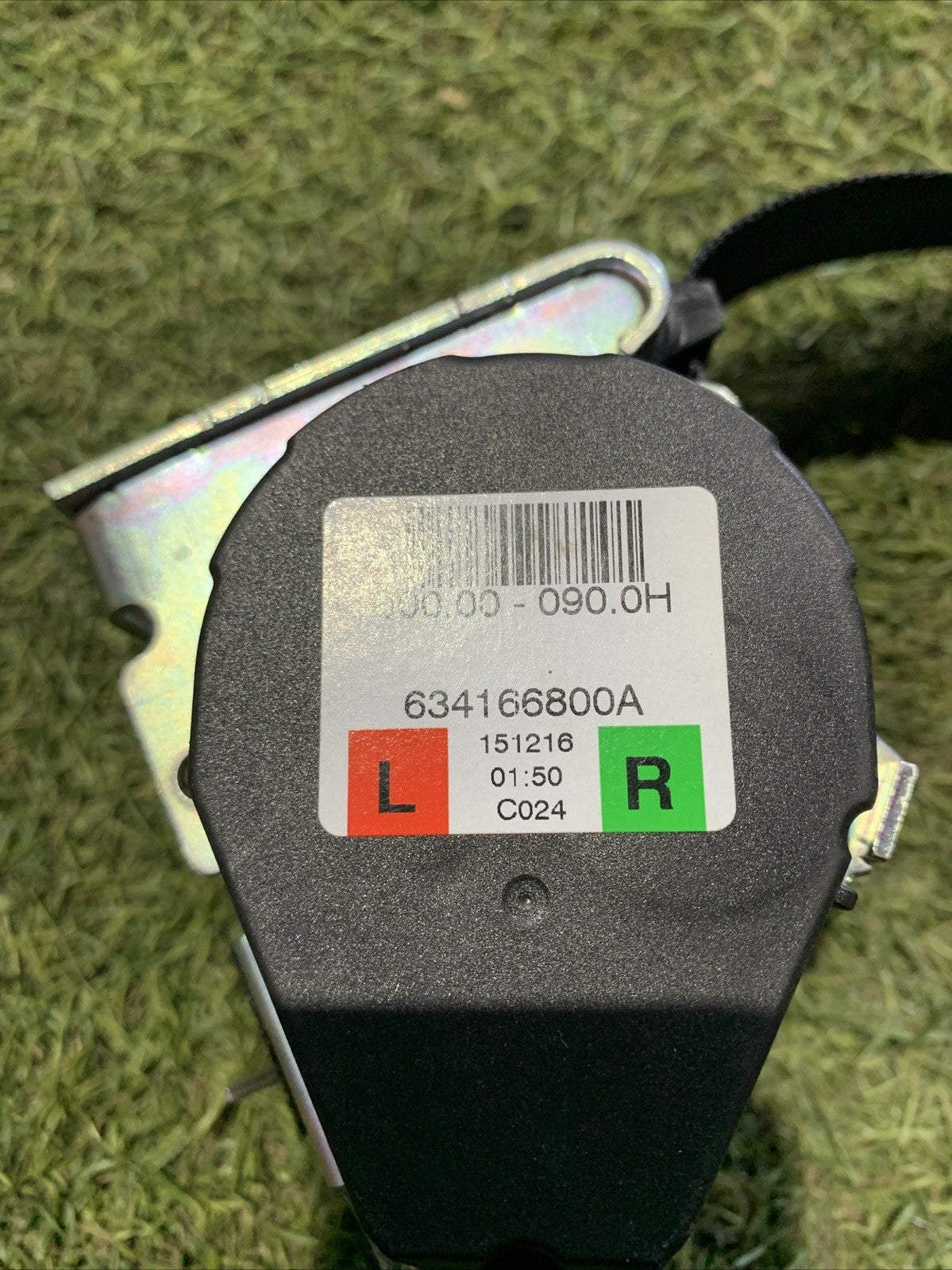 Cintura Di Sicurezza Posteriore Sinistra  Maserati Levante 634166800A