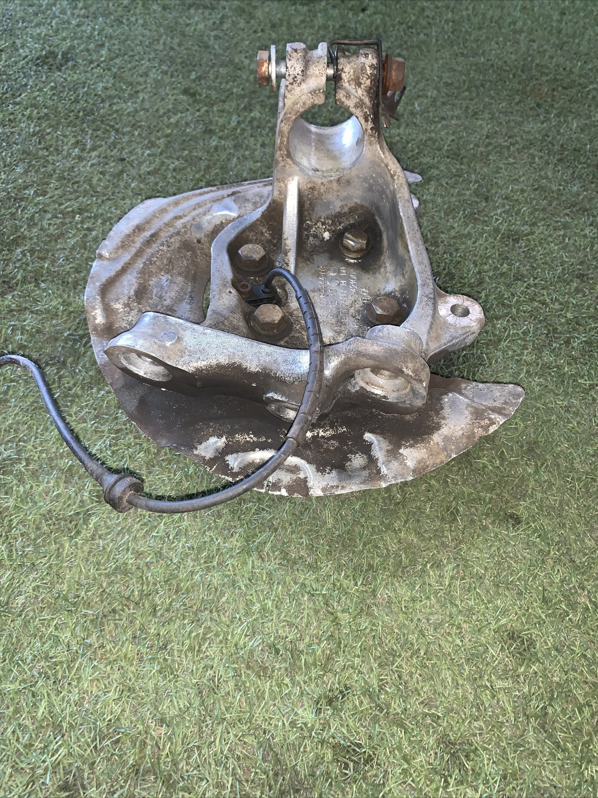 31216764444-09 MOZZO MONTANTE FUSELLO ANTERIORE DESTRO BMW SERIE 1 E87 2.0 170CV