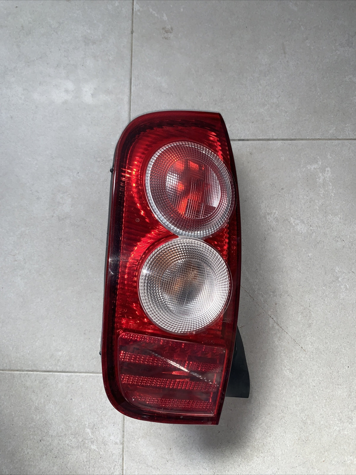 Stop fanale Posteriore sinistro lato Guida per Nissan Micra 4 Serie (2003