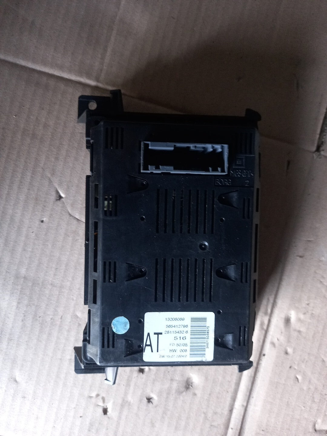 RICAMBI USATI 13208089 DISPLAY OPEL Astra H Berlina  2004 Benzina  426438