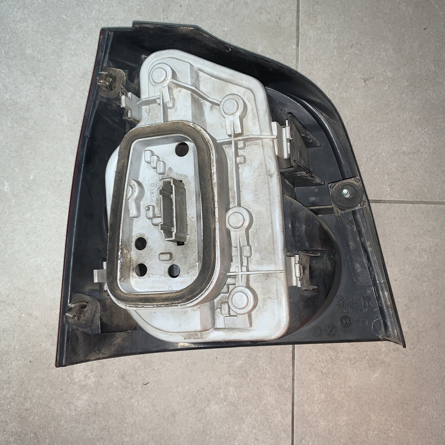 FANALE POSTERIORE DESTRO VOLKSWAGEN POLO ( 2001   2005 ) 6Q6945096b