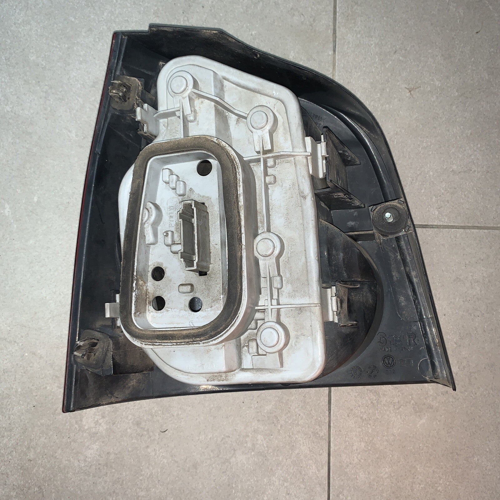 FANALE POSTERIORE DESTRO VOLKSWAGEN POLO ( 2001   2005 ) 6Q6945096b