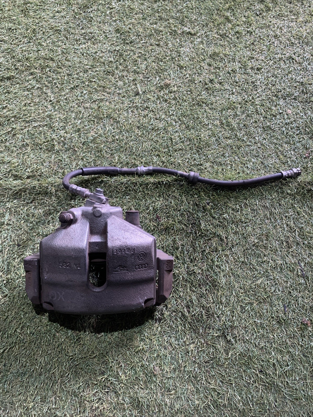 PINZA FRENO ANTERIORE DESTRA AUDI A1 2010 1.6 DIESEL 1K0615124E