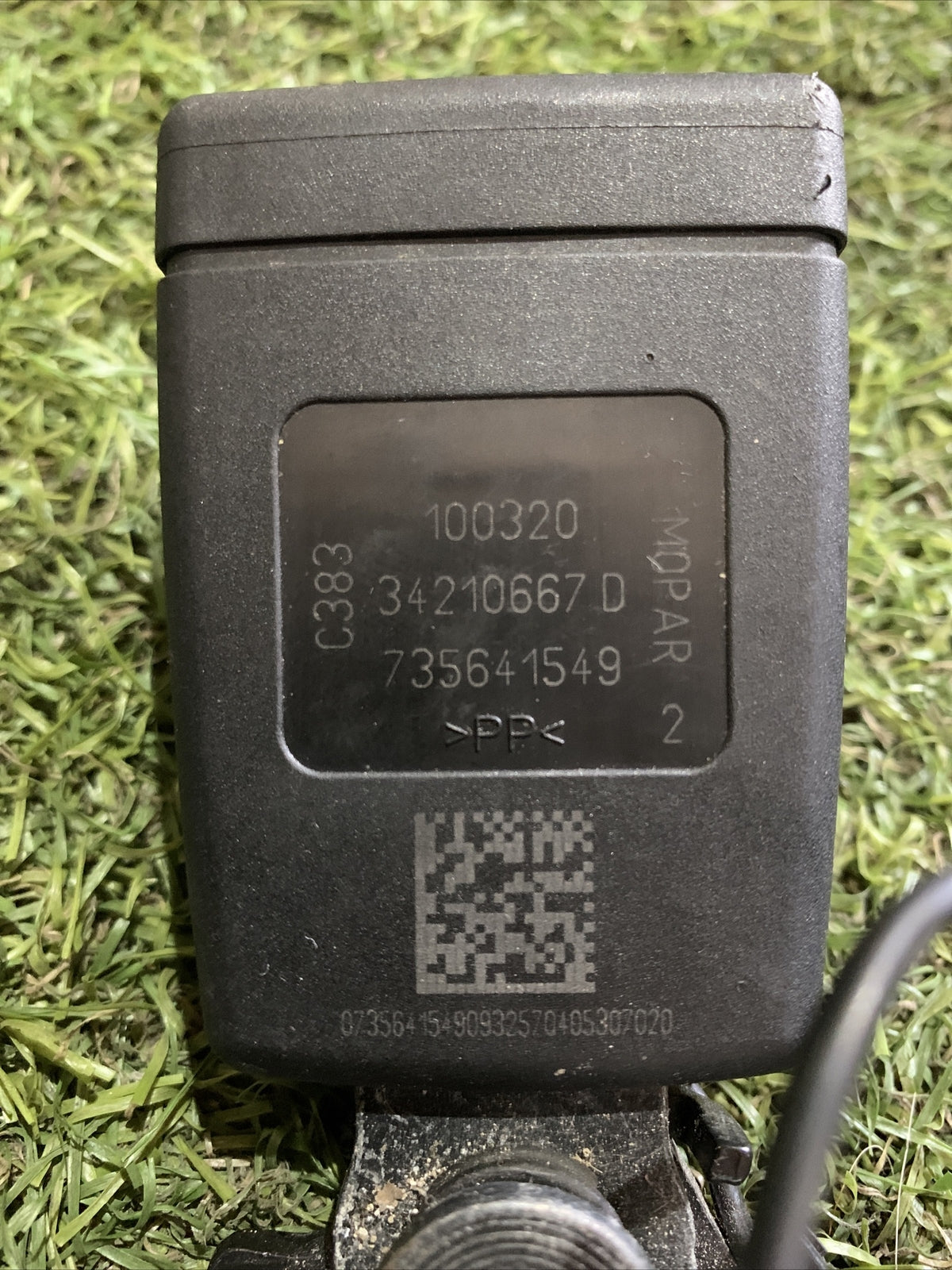 735641549 AGGANCIO CINTURA DI SICUREZZA POSTERIORE DX FIAT 500 X