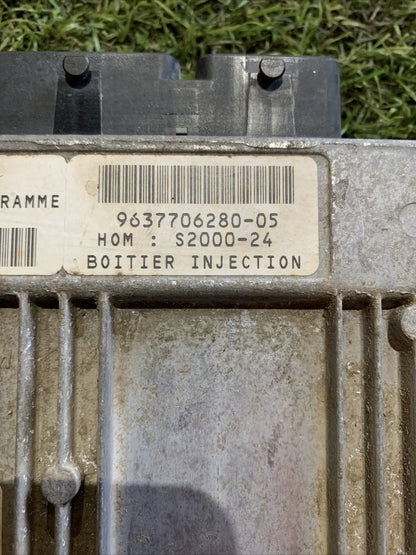 Centralina Motore Citroen Berlingò Benzina 21646092-3