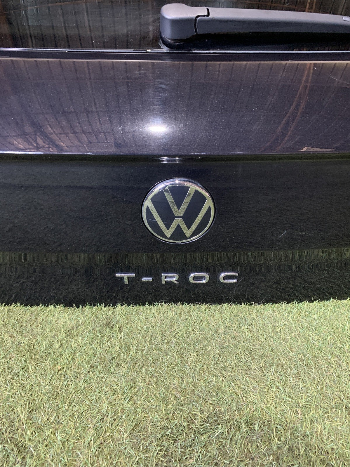 COFANO BAULE PORTELLONE CON TELECAMERA POSTERIORE VOLKSWAGEN T-ROC 2024