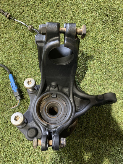 1607557580 MOZZO MONTANTE FUSELLO ANTERIORE DESTRO DX PEUGEOT 208 2017 1.2 B